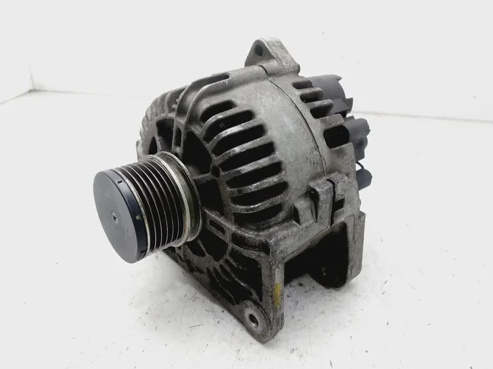ALTERNADOR RENAULT SCENIC 8200410681C-9318022