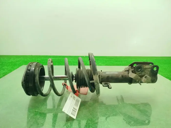 AMORTIGUADOR DELANTERO DERECHO RENAULT MEGANE 543020008R-9352985