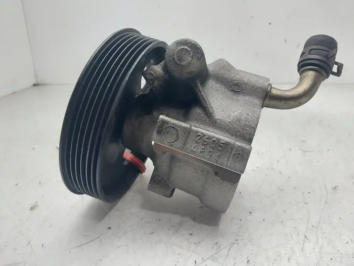 BOMBA DIRECCION RENAULT LAGUNA 8200054529-9401184