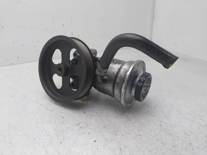 BOMBA DIRECCION TOYOTA AVENSIS 4431005120-9420416