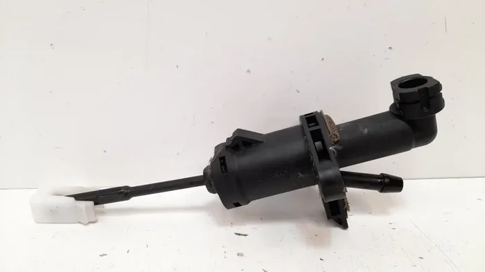 BOMBA EMBRAGUE VOLKSWAGEN POLO IV (9N1) Highline