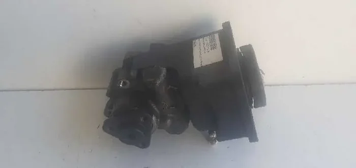 BOMBA SERVODIRECCION BMW SERIE 3 BERLINA (E46)