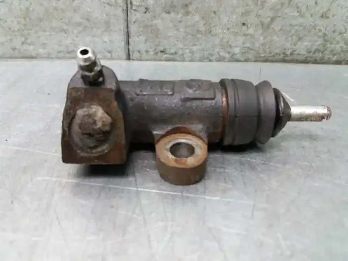BOMBIN EMBRAGUE NISSAN TERRANO II (R20) Avenue