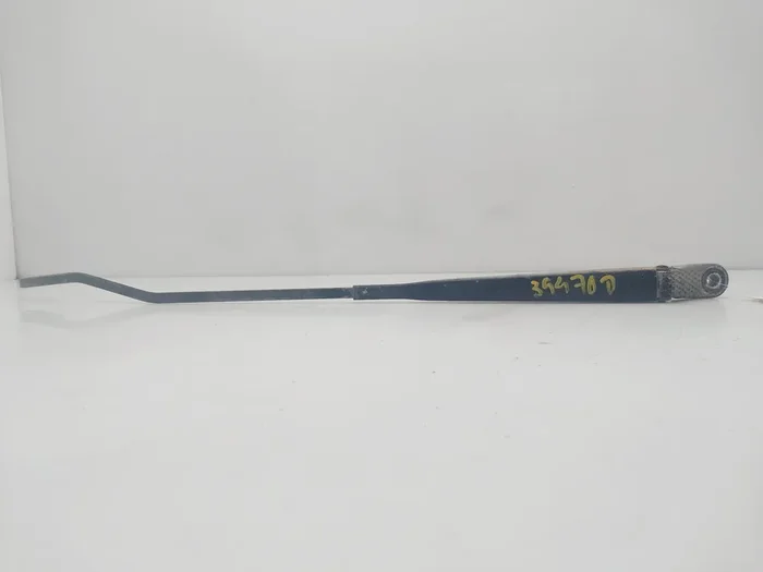 BRAZO LIMPIA DELANTERO DERECHO RENAULT KANGOO 8200409696-9354055