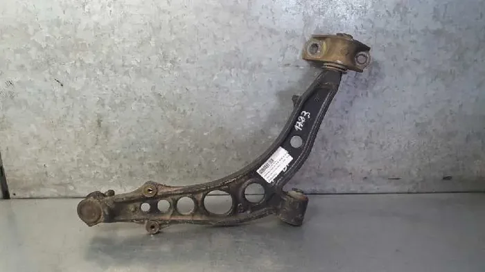 BRAZO SUSPENSION INFERIOR DELANTERO IZQUIERDO LANCIA Y Elefantino