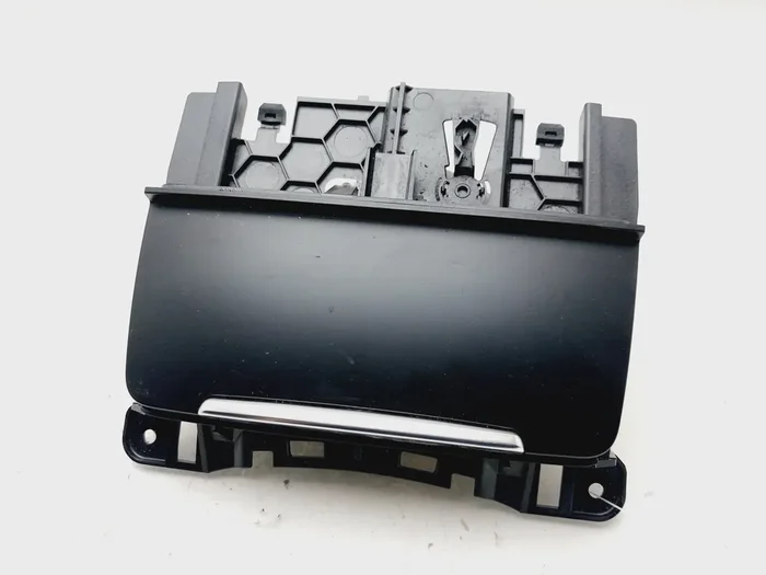 CENICERO AUDI S4 8K0857951-9364037