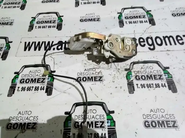 CERRADURA PUERTA DELANTERA DERECHA HONDA CIVIC BERL. 34 (EGEH) 1.6 ESi 3 Berlina (EG5)