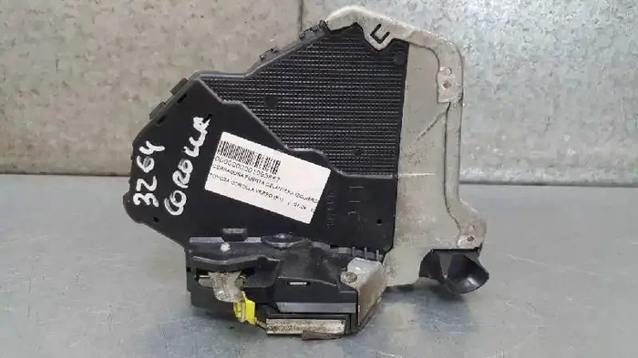 CERRADURA PUERTA DELANTERA IZQUIERDA TOYOTA COROLLA VERSO (R1)
