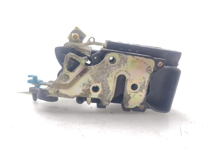 CERRADURA PUERTA TRASERA IZQUIERDA CHEVROLET NUBIRA 96260993-8363193