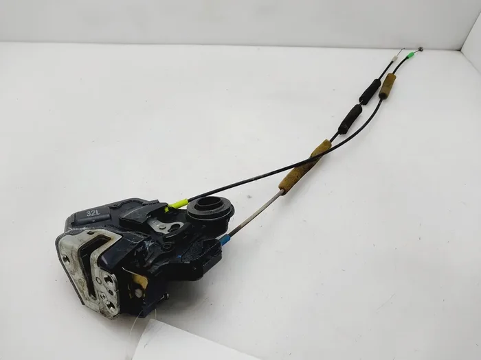CERRADURA PUERTA TRASERA IZQUIERDA TOYOTA AVENSIS 6906002102-9420410
