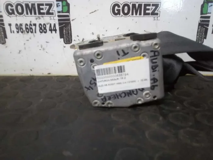CINTURON SEGURIDAD TRASERO IZQUIERDO AUDI A6 AVANT (4B5) 2.4 (121kW)