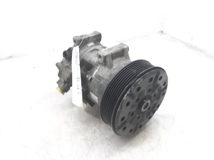 COMPRESOR AIRE ACONDICIONADO TOYOTA AVENSIS 4472601740-7895167