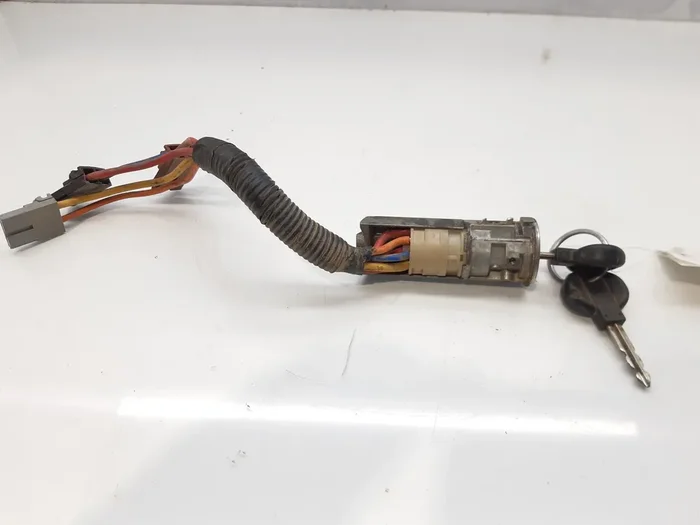 CONMUTADOR DE ARRANQUE CITROEN BERLINGO 646845-7717924
