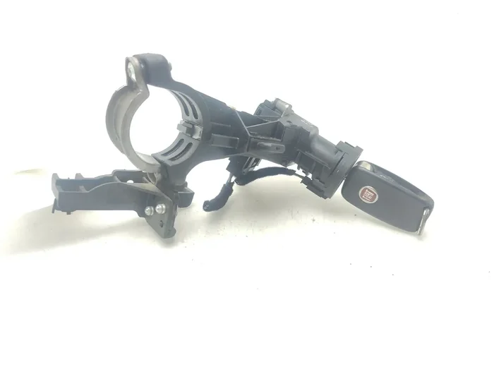 CONMUTADOR DE ARRANQUE FIAT III 61160701-9389174