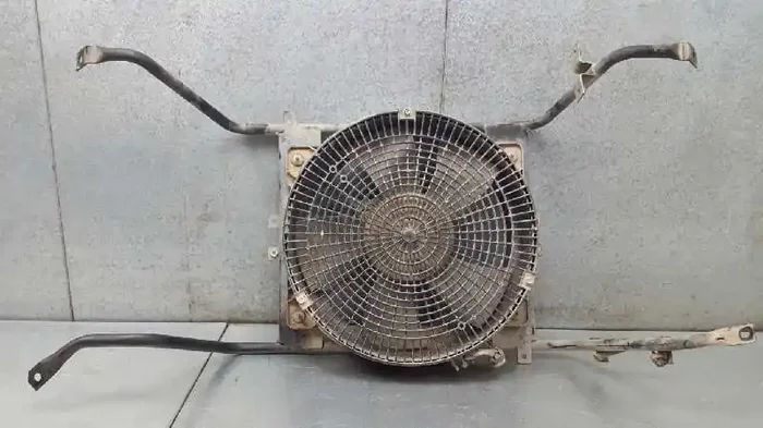 ELECTROVENTILADOR RADIADOR AIRE ACONDICIONADO NISSAN SERENA (C23M)