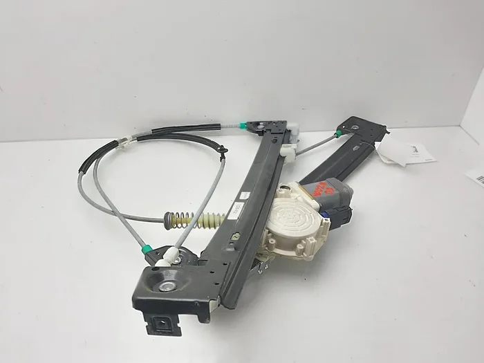 ELEVALUNAS DELANTERO DERECHO MINI MINI 69558769-9428495