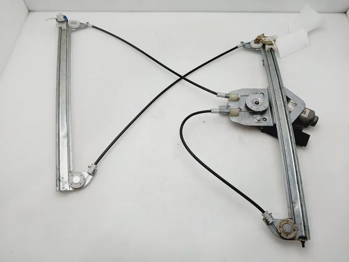 ELEVALUNAS DELANTERO DERECHO RENAULT LAGUNA 8200485195-9429655