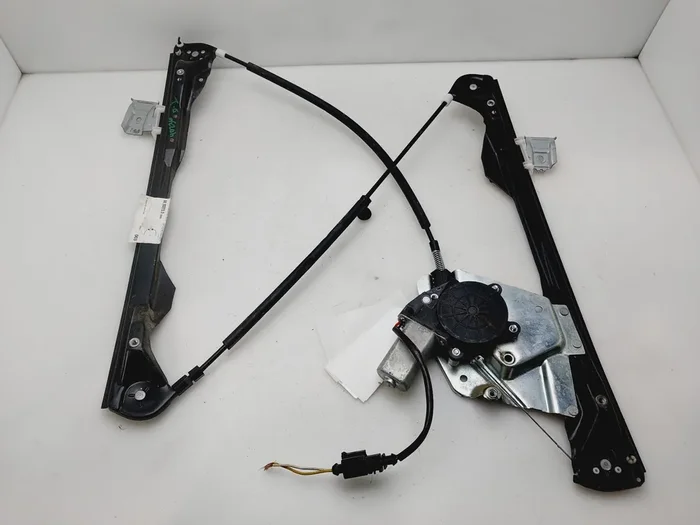 ELEVALUNAS DELANTERO IZQUIERDO FORD FOCUS XS4123201-9430577