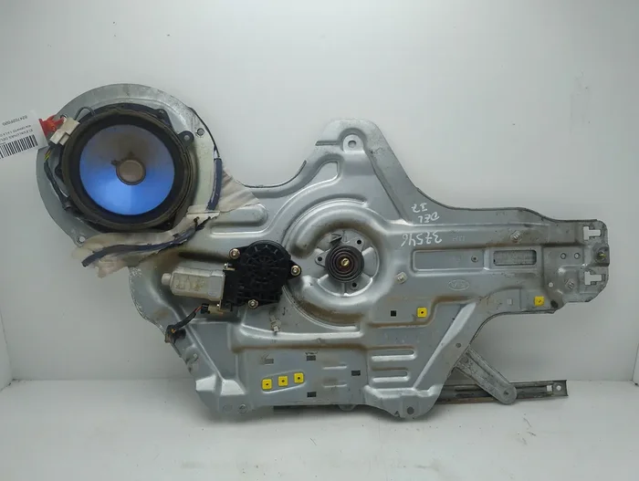 ELEVALUNAS DELANTERO IZQUIERDO KIA CERATO 824702F020-9115617