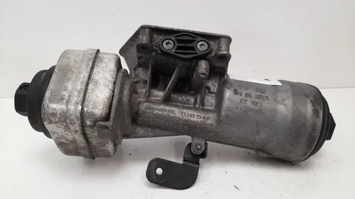 ENFRIADOR ACEITE MOTOR VOLKSWAGEN POLO IV (9N3) Advance
