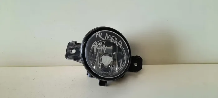 FARO ANTINIEBLA IZQUIERDO NISSAN ALMERA (N16E) Ambience