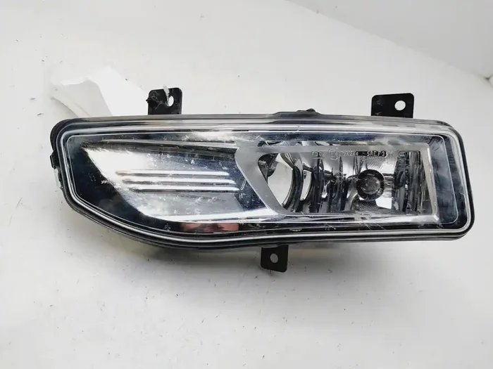FARO ANTINIEBLA IZQUIERDO NISSAN MICRA 261558995A-9315048
