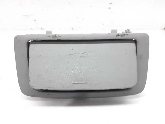 GUANTERA MITSUBISHI OUTLANDER 1200A342-5104172