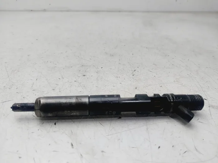 INYECTOR DACIA LOGAN 1 8200815416-9289827