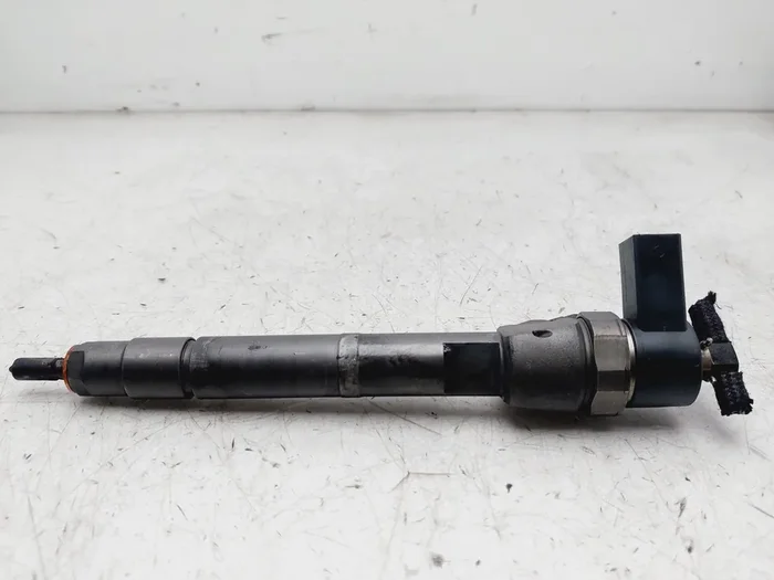INYECTOR MERCEDES-BENZ CLASE A6110700987-9326430