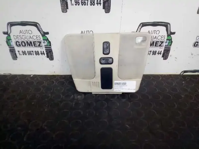 LUZ INTERIOR MERCEDES-BENZ CLASE E (BM 210) BERLINA 300 Diesel (210.020)