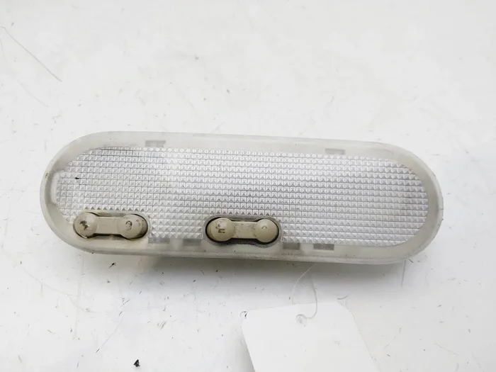 LUZ INTERIOR RENAULT CLIO 8200073231-9451236