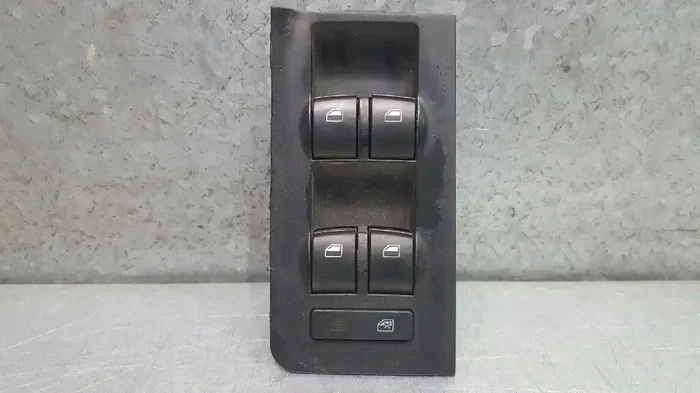 MANDO ELEVALUNAS DELANTERO DERECHO AUDI A6 AVANT (4B5) 1.9 TDI