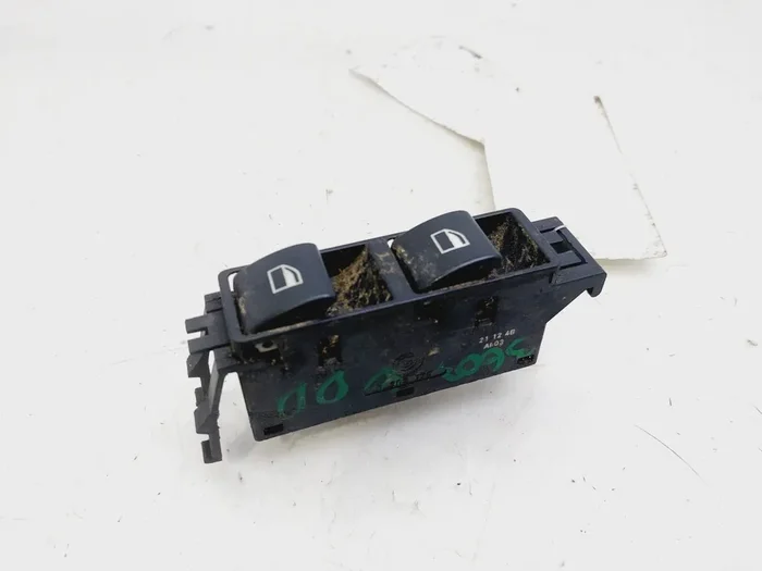 MANDO ELEVALUNAS DELANTERO DERECHO BMW SERIE 3 6902179-8953658