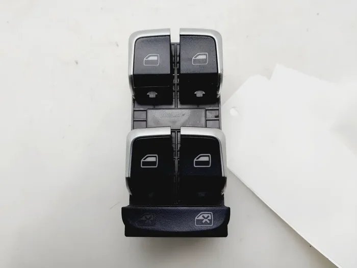 MANDO ELEVALUNAS DELANTERO IZQUIERDO AUDI A4 8K0959851F-9431519