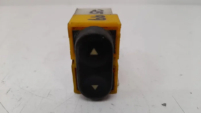 MANDO ELEVALUNAS TRASERO IZQUIERDO FIAT I PUNTO (176) CABRIO 16V Cabrio
