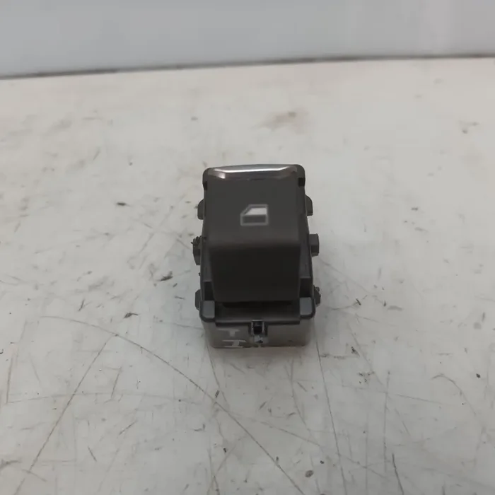 MANDO ELEVALUNAS TRASERO IZQUIERDO FORD FOCUS BERLINA (CGE) Active