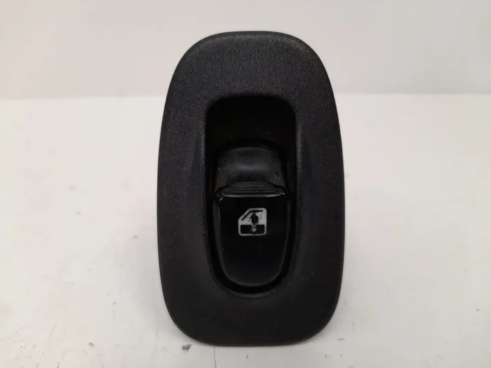 MANDO ELEVALUNAS TRASERO IZQUIERDO HYUNDAI ACCENT (LC) GLS