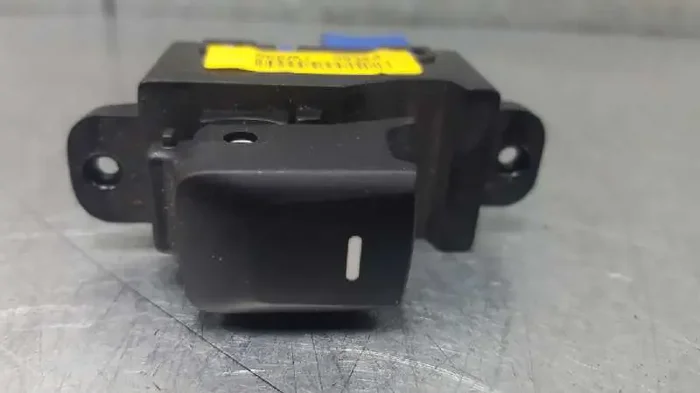 MANDO ELEVALUNAS TRASERO IZQUIERDO KIA RIO (UB) Basic