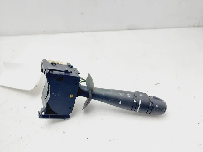 MANDO LIMPIA RENAULT LAGUNA 8200012245-8986017