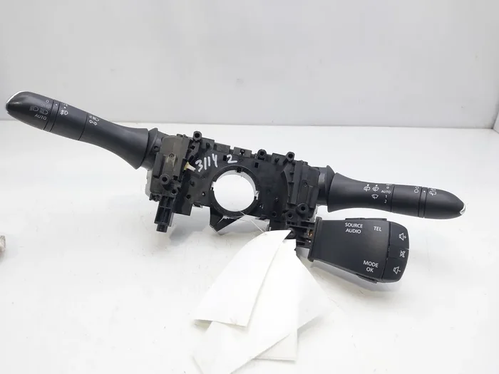 MANDO VOLANTE RENAULT KADJAR 255678341R-8104886