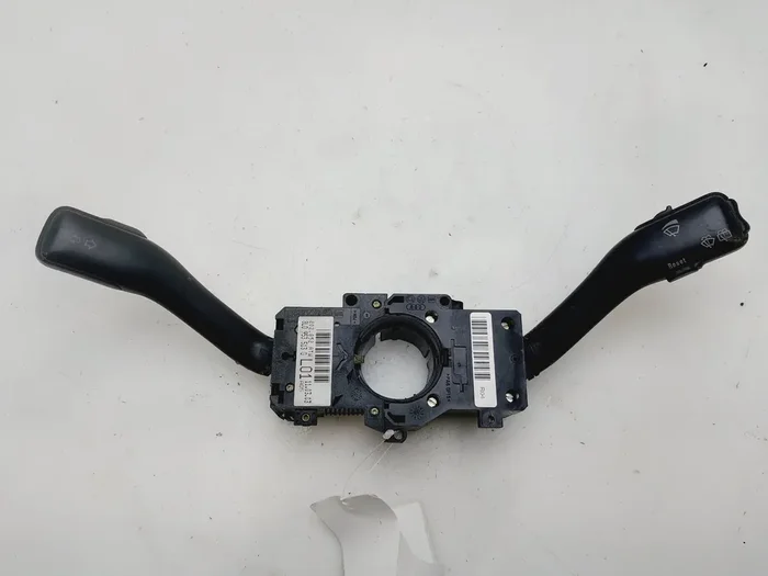 MANDO VOLANTE VOLKSWAGEN GOLF 8L0953513G-9303879