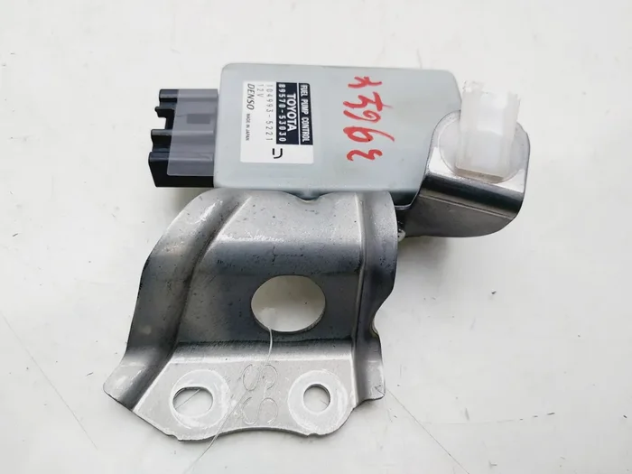 MODULO ELECTRONICO LEXUS IS 8957053030-9403634