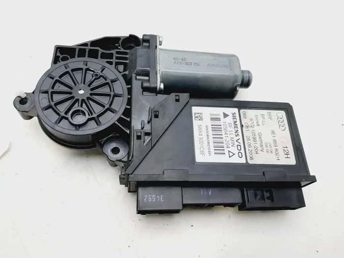 MOTOR ELEVALUNAS DELANTERO DERECHO AUDI A4 8E1959802H-9298806