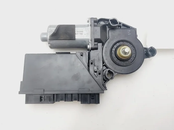 MOTOR ELEVALUNAS DELANTERO IZQUIERDO AUDI A8 4E1959801B-9308302