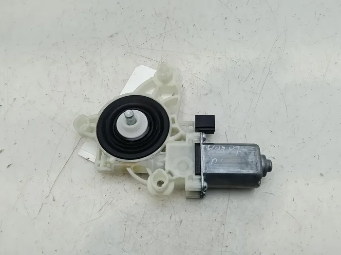 MOTOR ELEVALUNAS DELANTERO IZQUIERDO MERCEDES-BENZ CLASE A0009065806-9433683