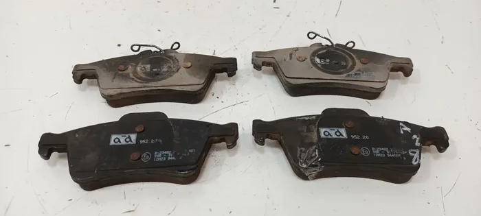 PASTILLAS DE FRENO NISSAN PRIMERA BERLINA (P12) Acenta