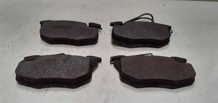 PASTILLAS DE FRENO RENAULT R 5 (BC40) TR-Prima (BC 40740MC40H)