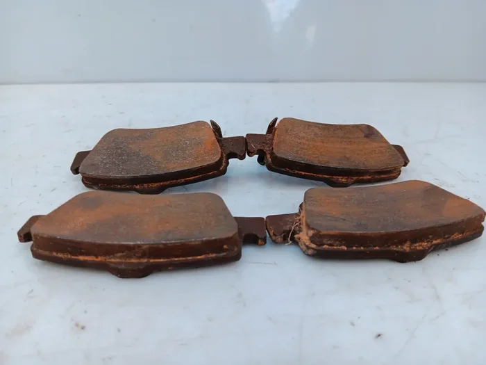 PASTILLAS DE FRENO TOYOTA AURIS (E18) Active