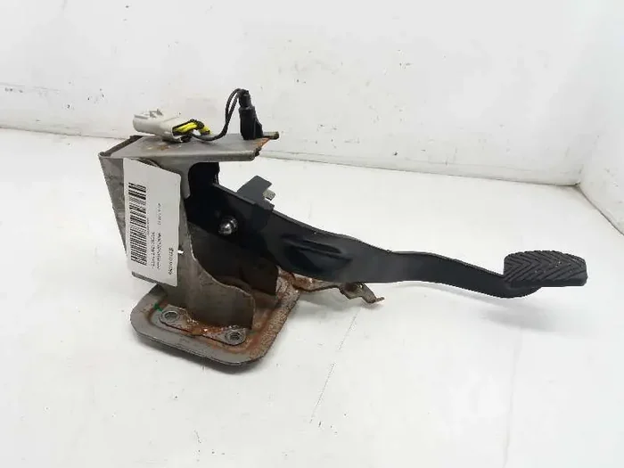 PEDAL EMBRAGUE JEEP COMPASS 68028424AB-4454961
