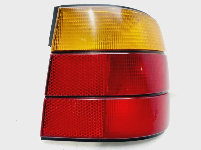 PILOTO TRASERO DERECHO BMW SERIE 5 1384010-9425910